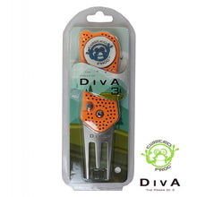 Load image into Gallery viewer, Twisted Frog Diva Aero ST Auto-Open Golf Divot Repair Tool and Ball Marker.
