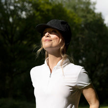 Load image into Gallery viewer, Surprizeshop Ladies Waterproof Quilted Golf Cap. Pink,, Blue or Black
